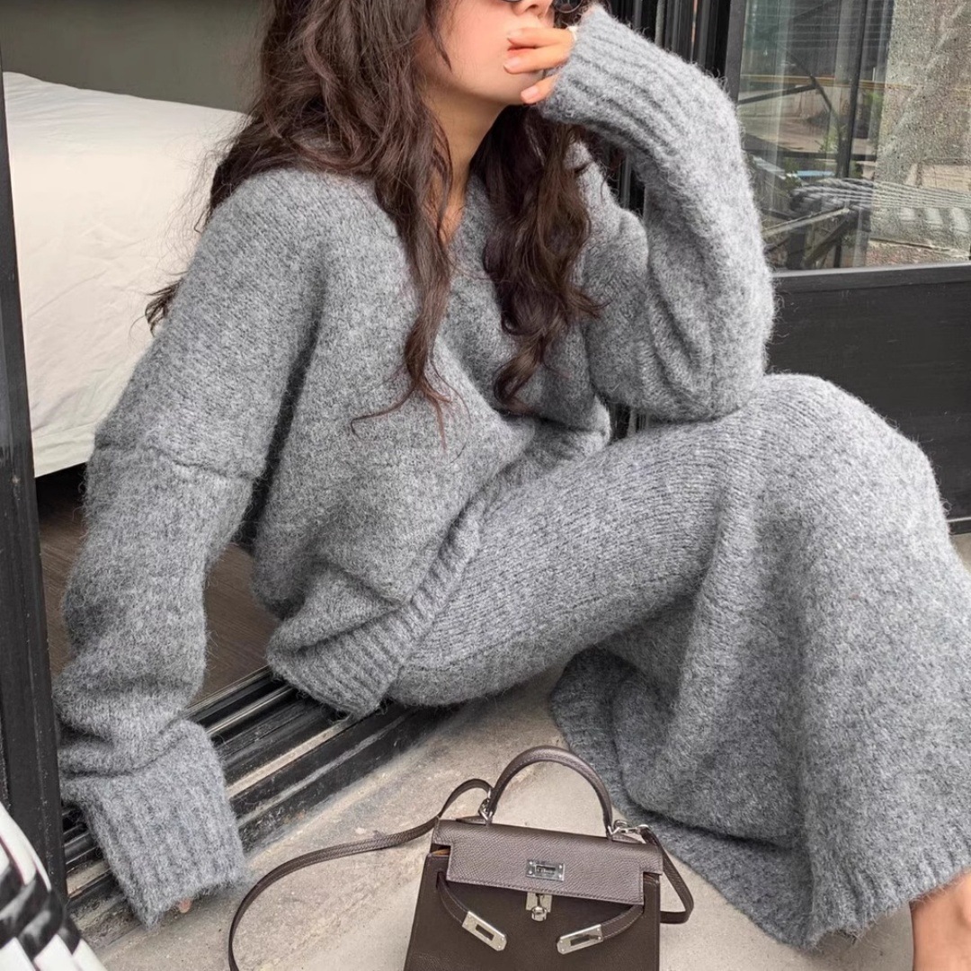 Winter Clothing Vintage - Zestaw swetrowy w stylu vintage z